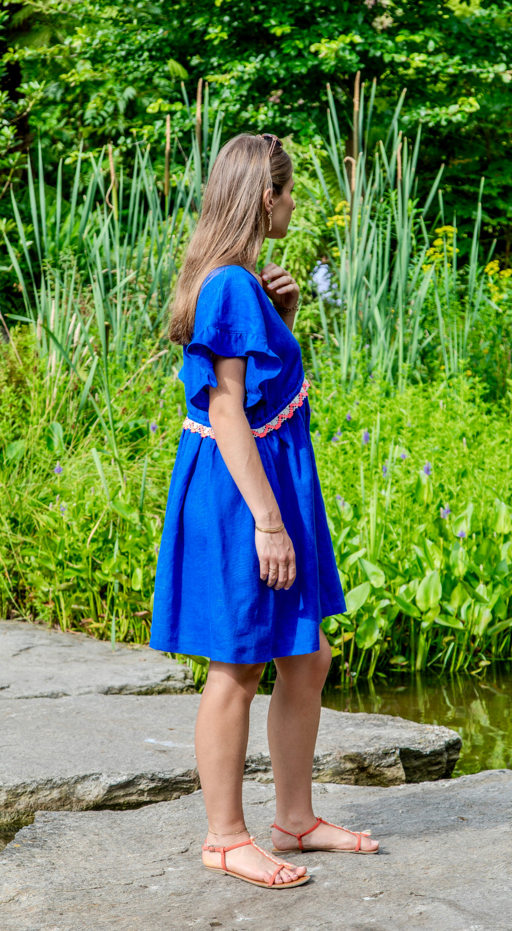 Robe Summer en lin bleu électrique vue de profil